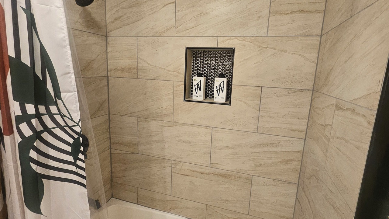 Photo of Bathroom in Jefferson Park