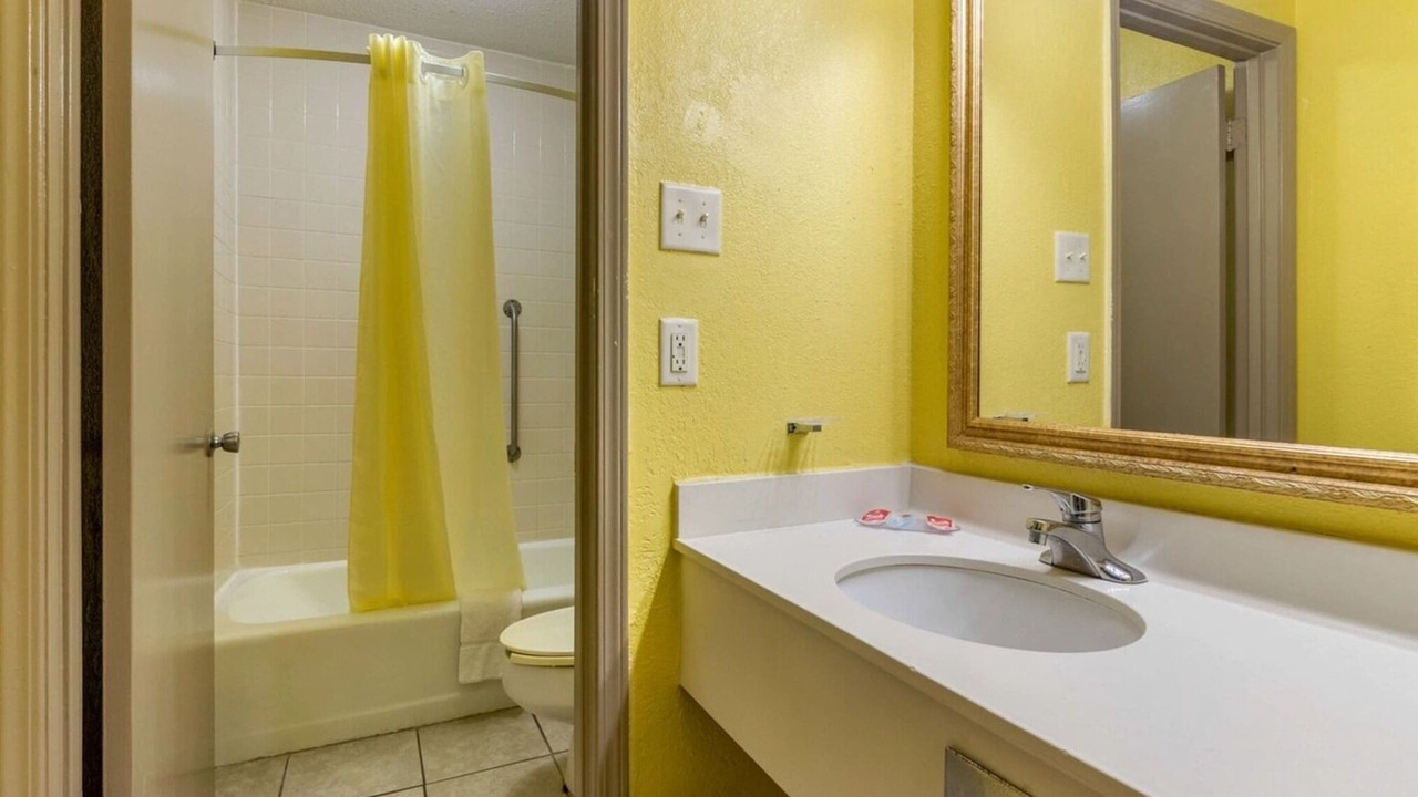 Photo of Bathroom in Douglas