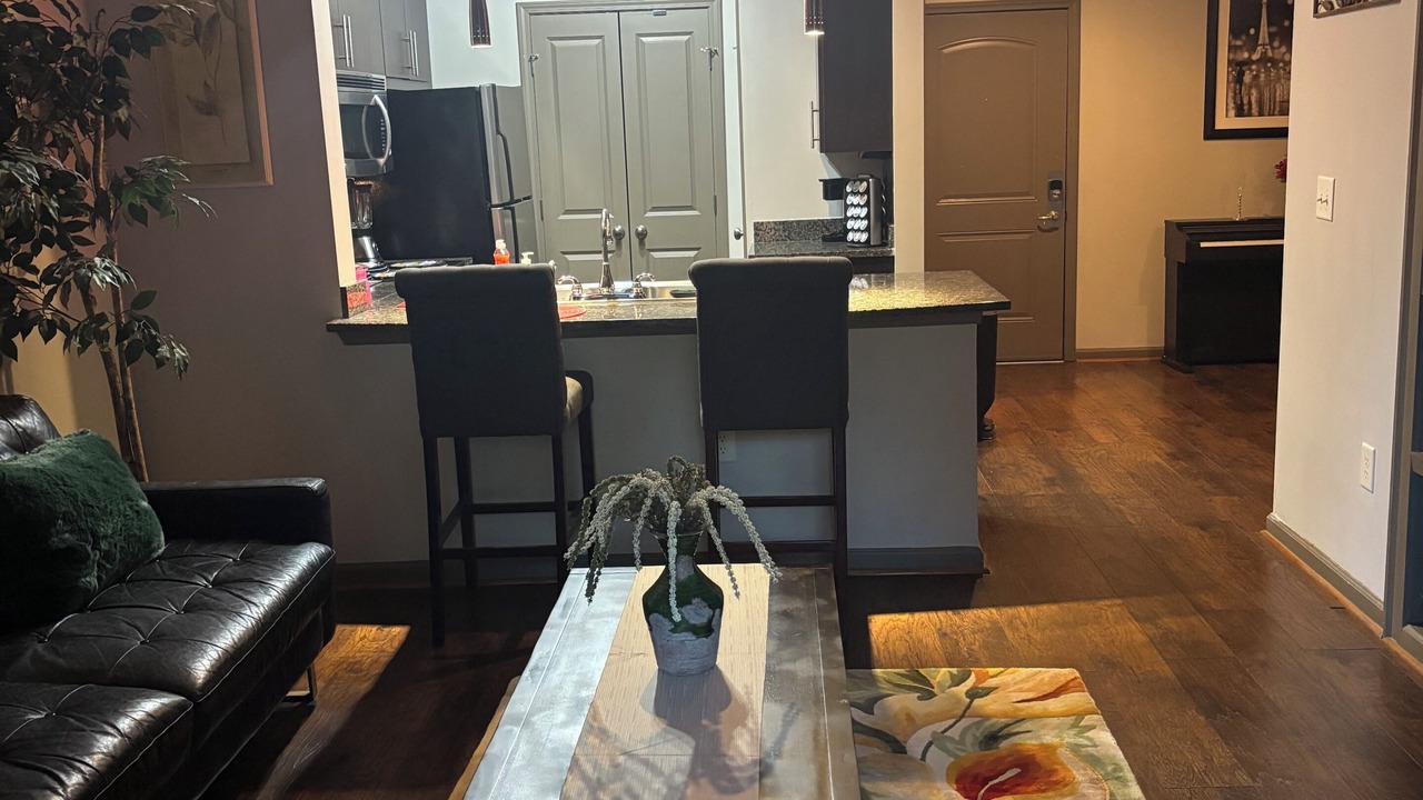 Photo of Livingroom in Dunwoody