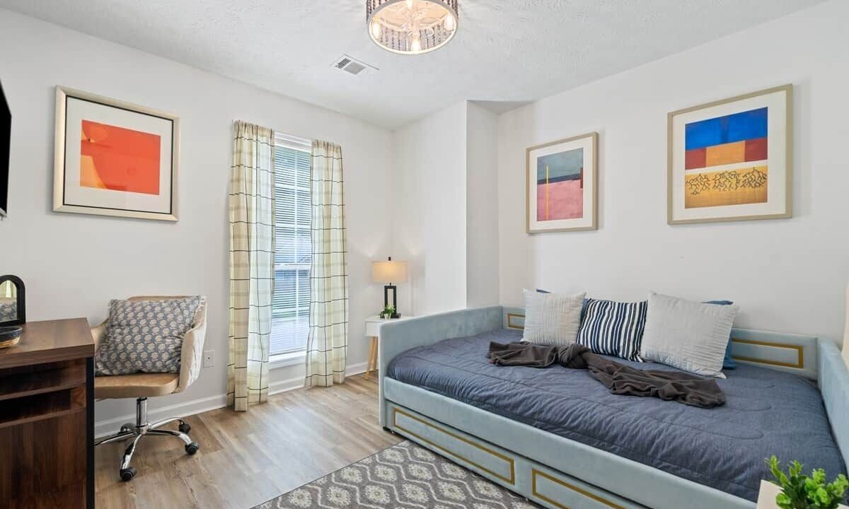 Photo of Bedroom in Lawrenceville