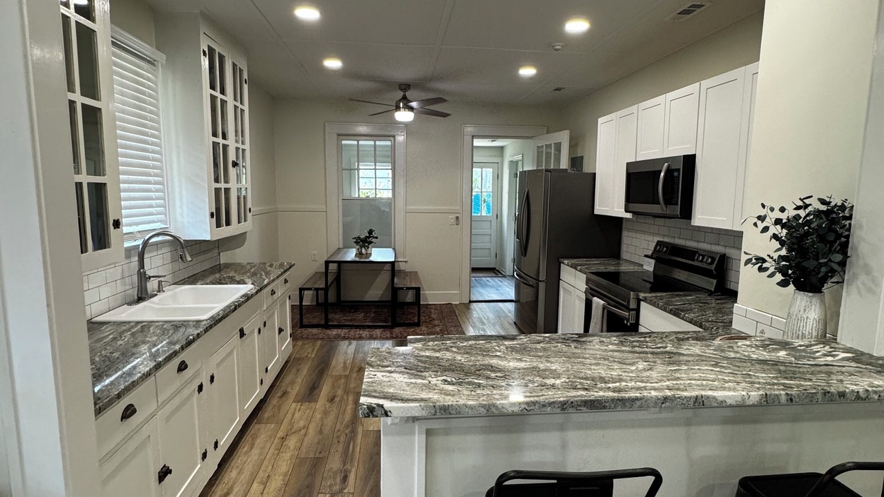 Photo of Kitchen in Lake Park