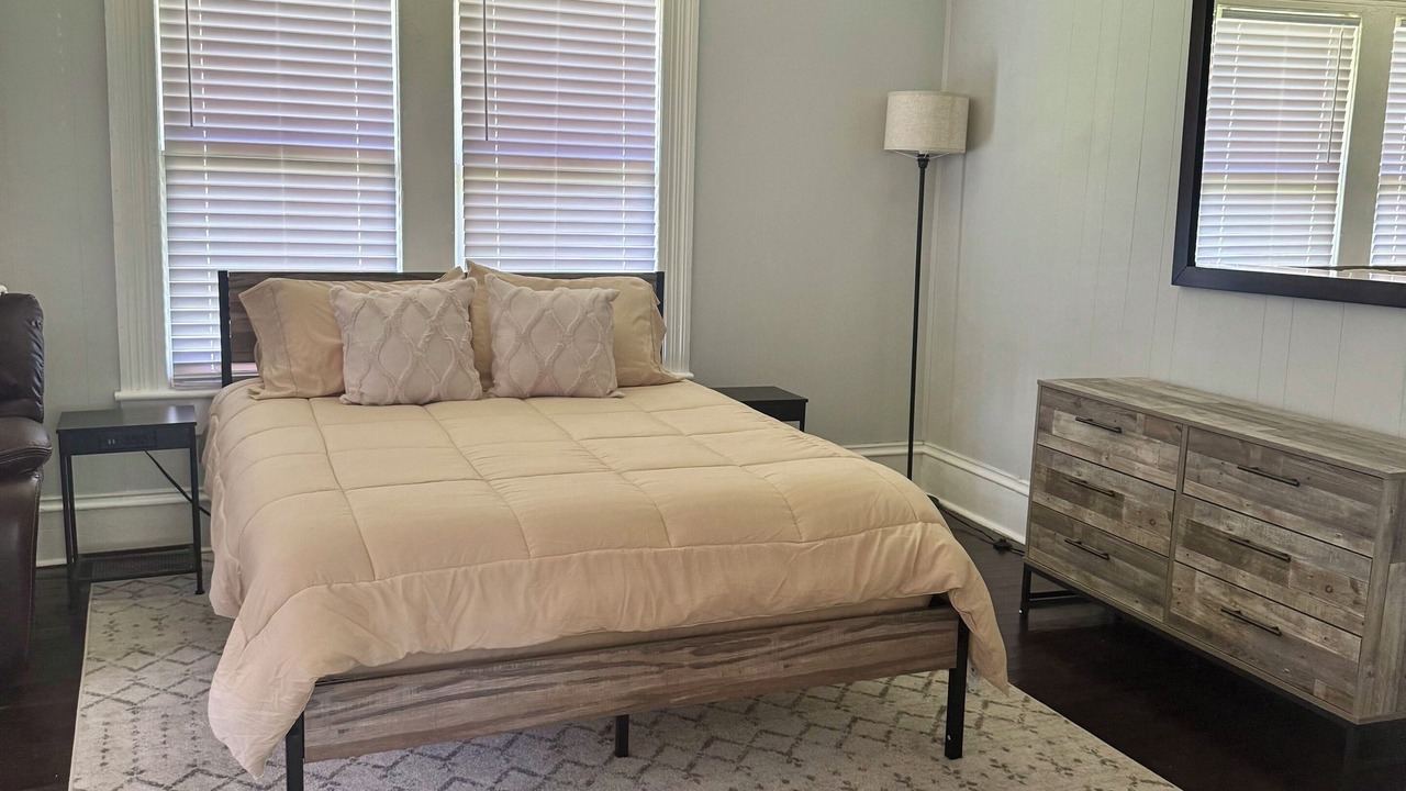 Photo of Bedroom in Waycross