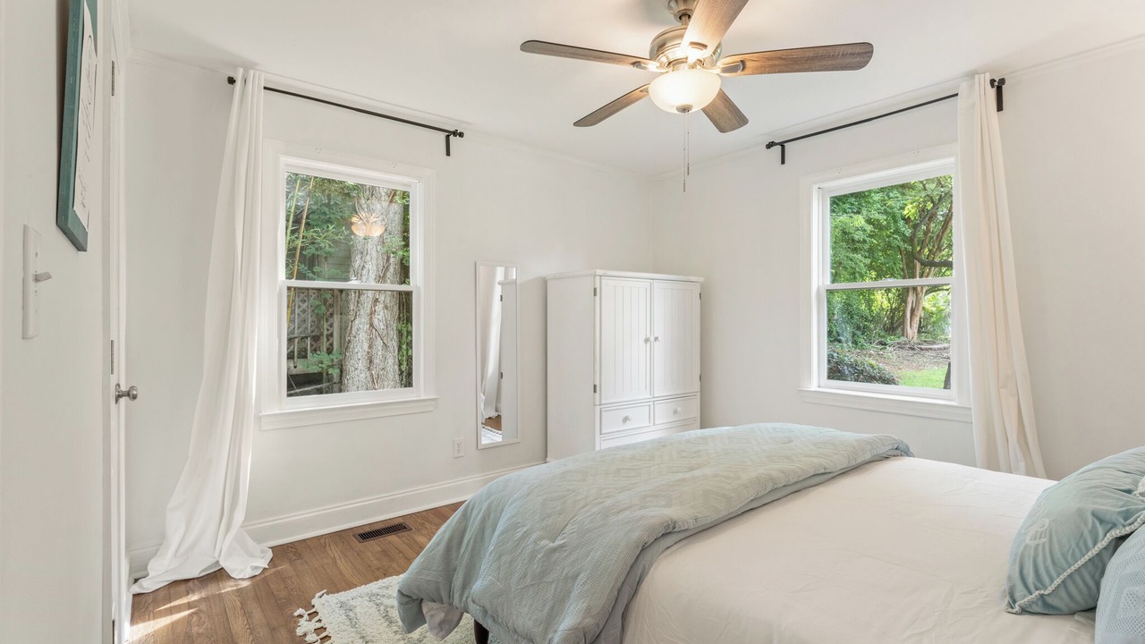 Photo of Bedroom in Briarcliff Heights