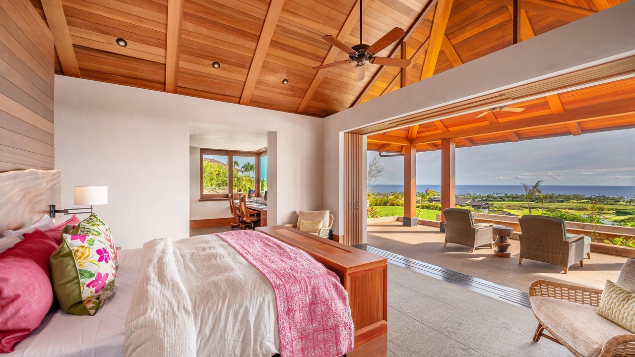 Photo of Bedroom in Poipu