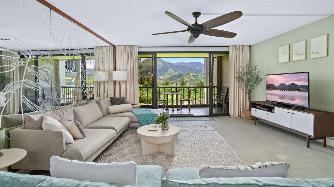 Photo of Livingroom in Princeville