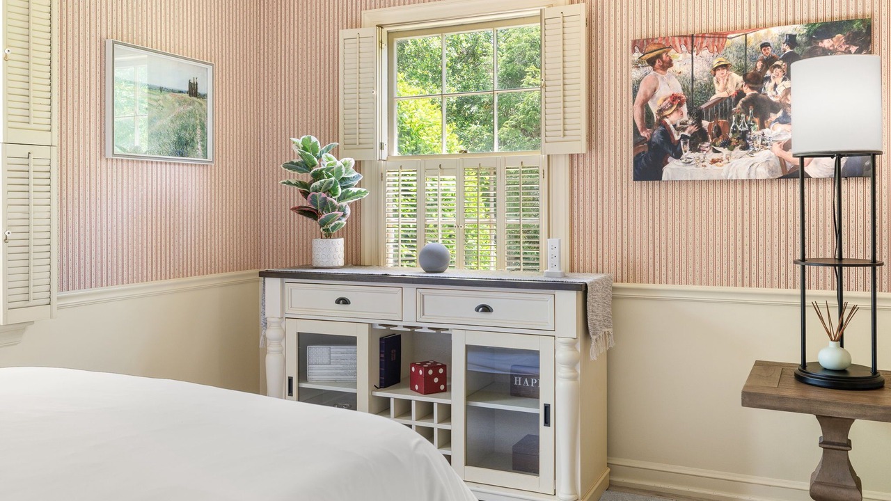 Photo of Bedroom in Waycross