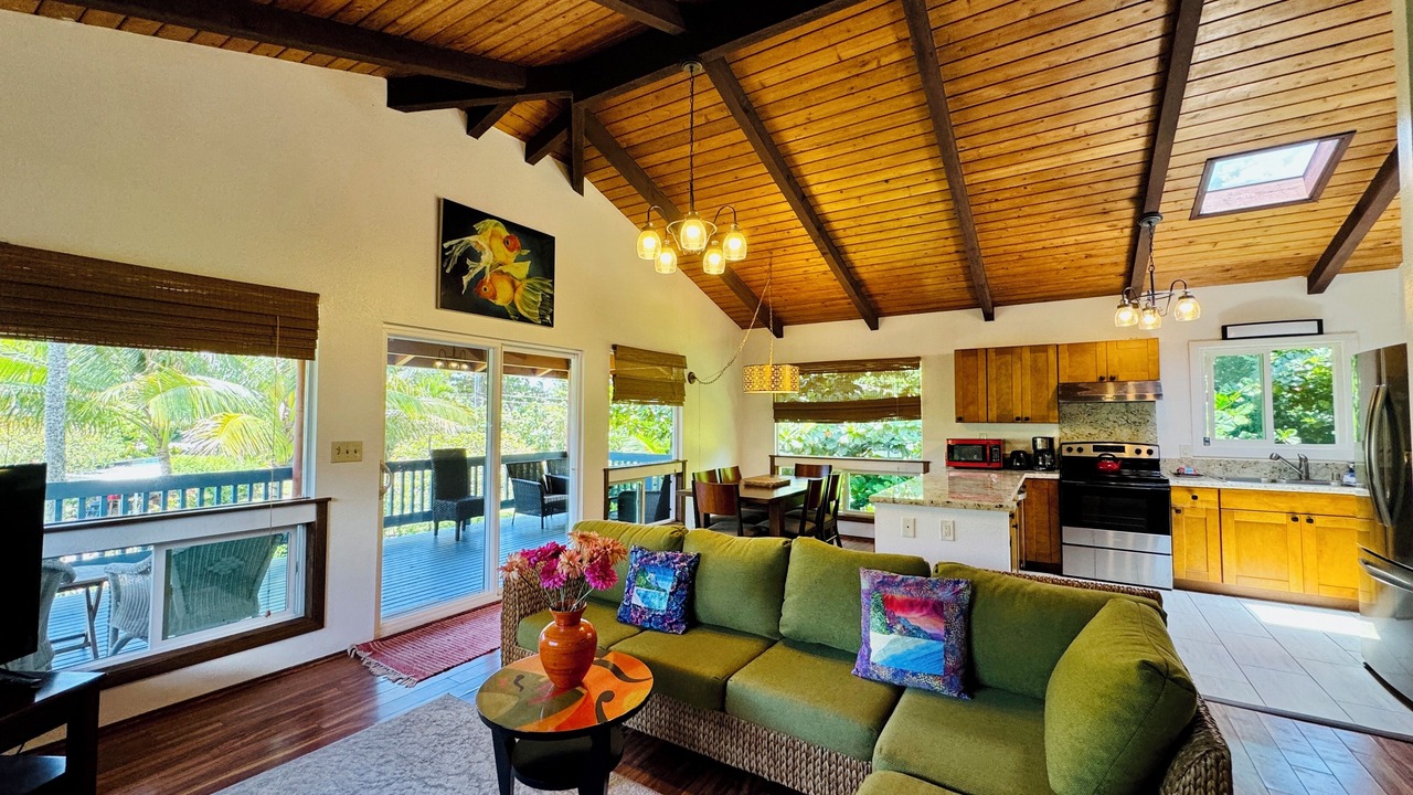 Photo of Bedroom in Wainiha