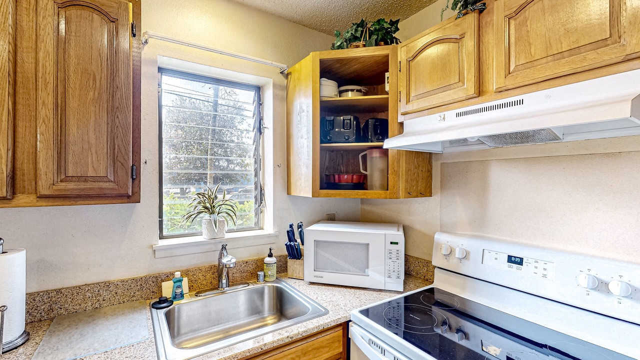 Photo of Kitchen in Nawiliwili
