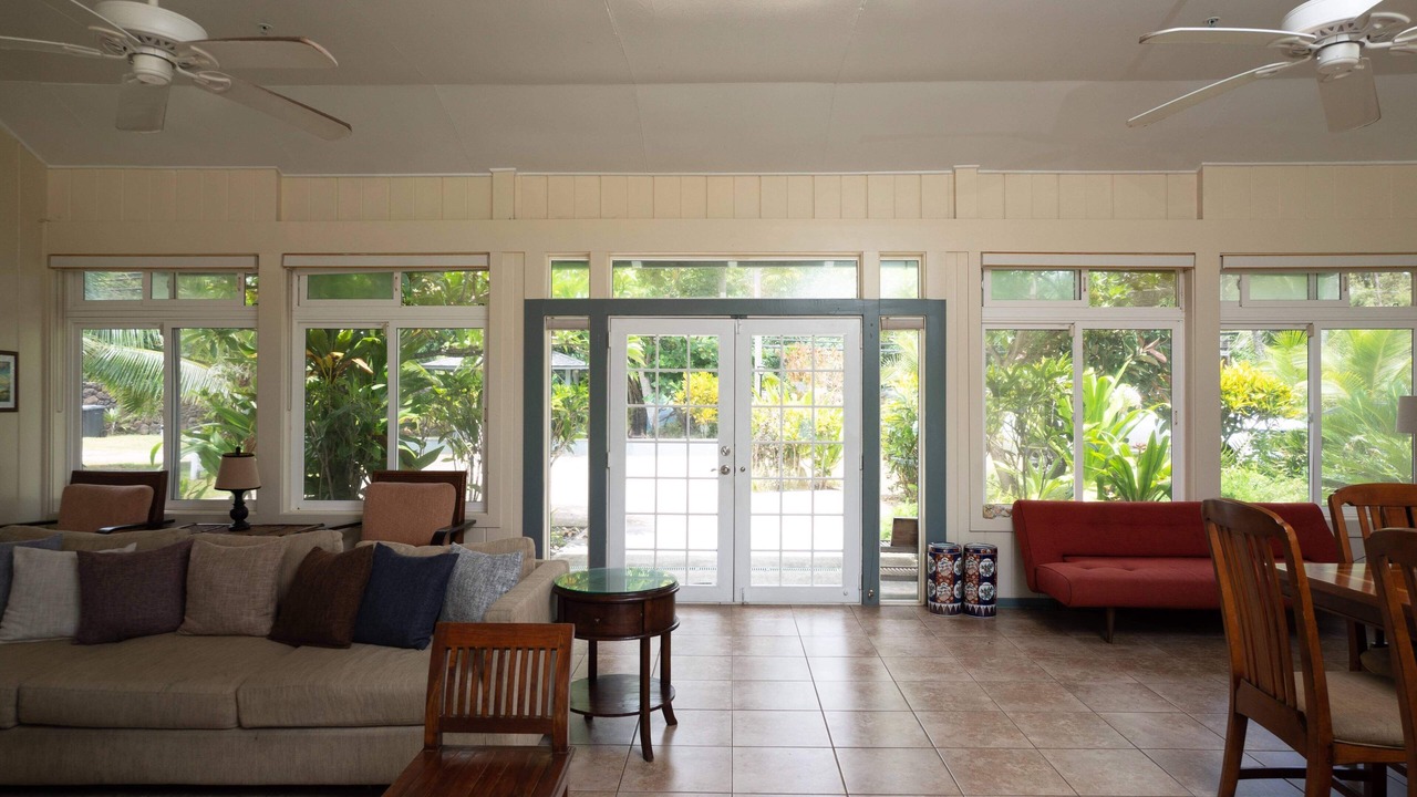 Photo of Livingroom in Laie
