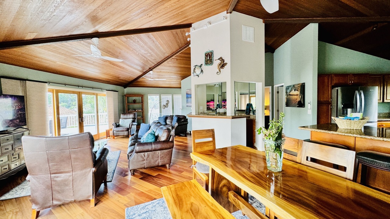 Photo of Livingroom in Princeville