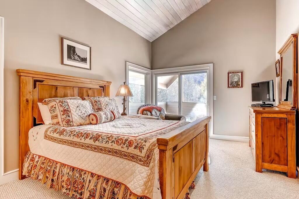 Photo of Bedroom in Deer Valley