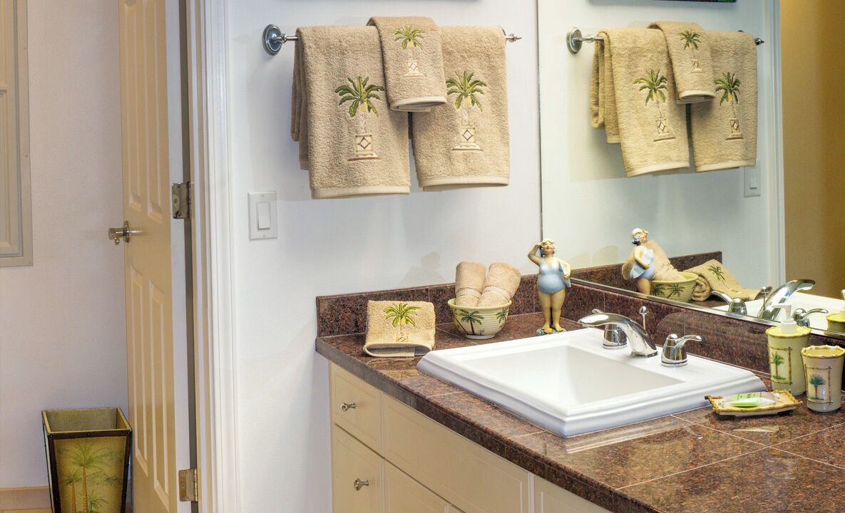 Photo of Bathroom in Kaiulani