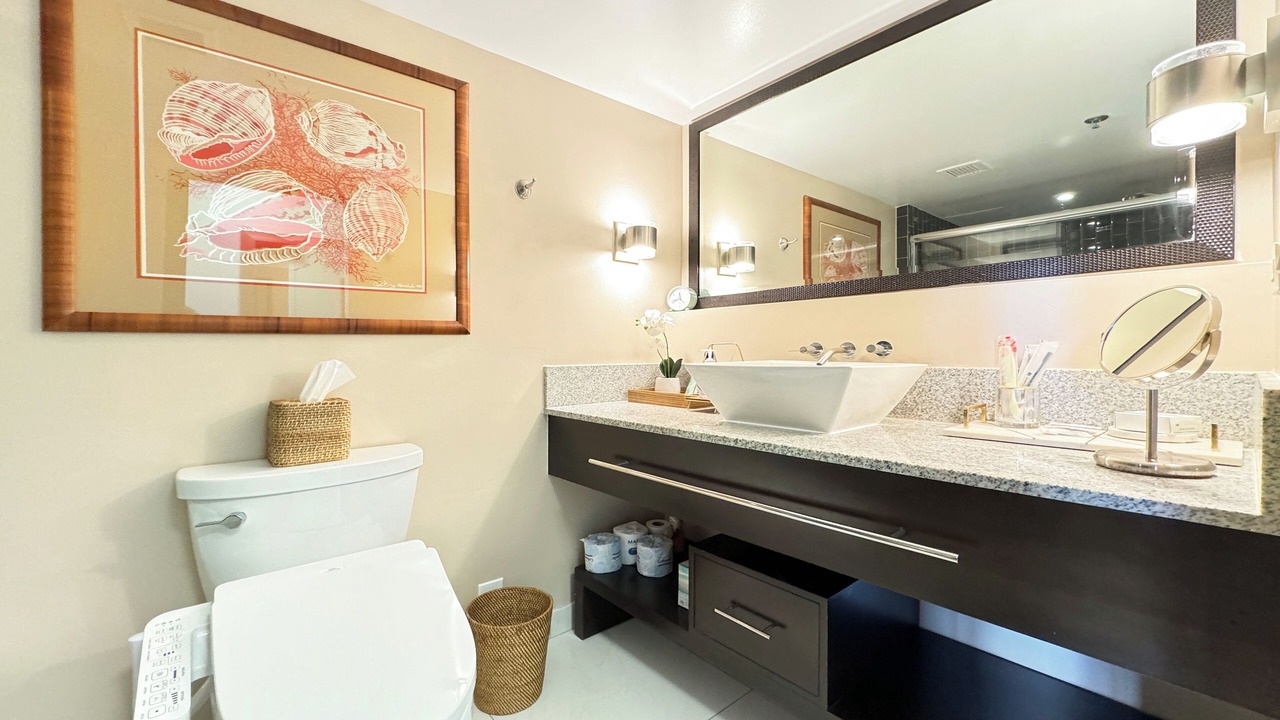 Photo of Bathroom in Waikiki