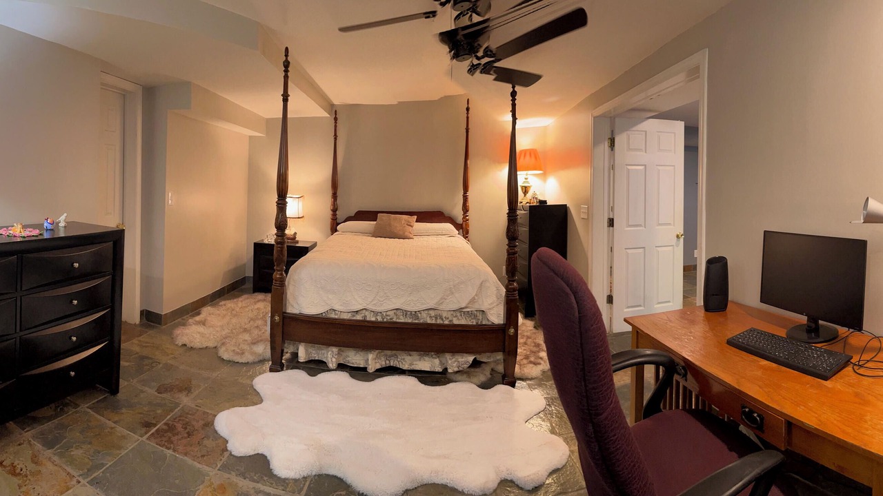 Photo of Bedroom in Suwanee