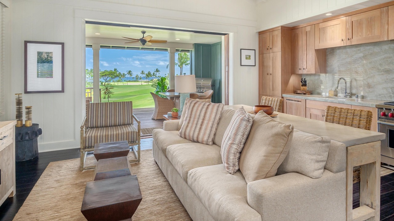 Photo of Livingroom in Poipu