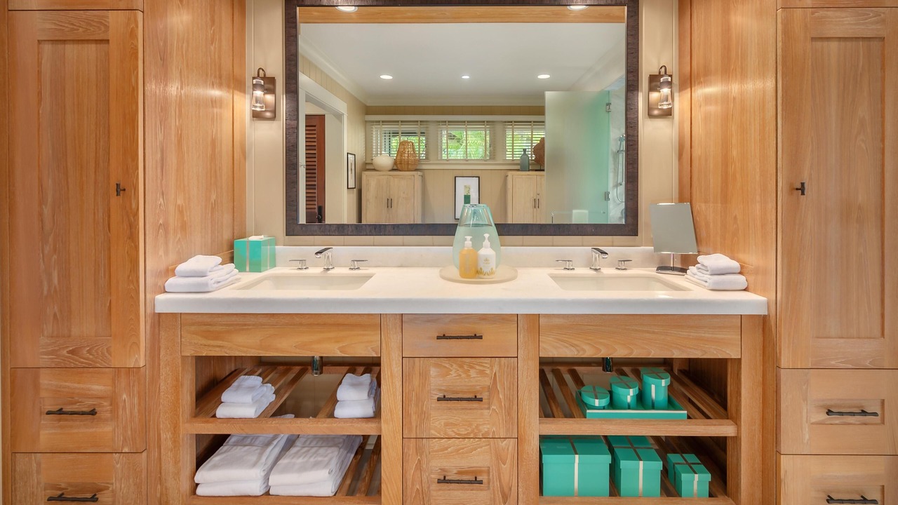 Photo of Bathroom in Poipu