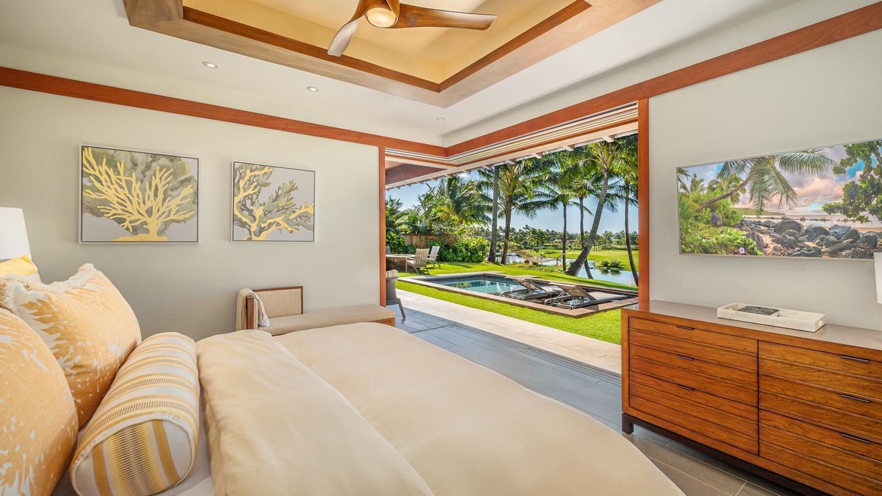 Photo of Bedroom in Poipu