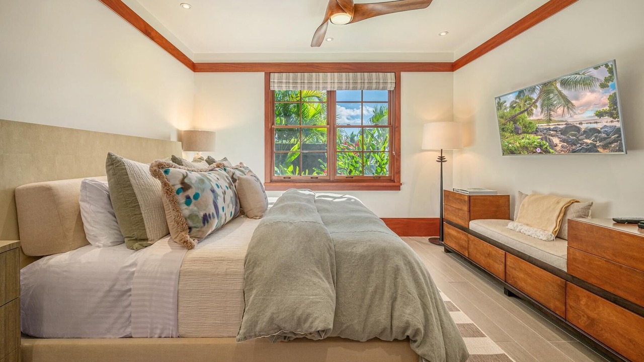 Photo of Bedroom in Poipu