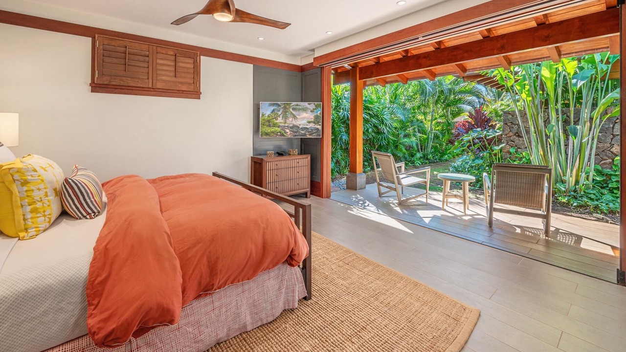 Photo of Bedroom in Poipu