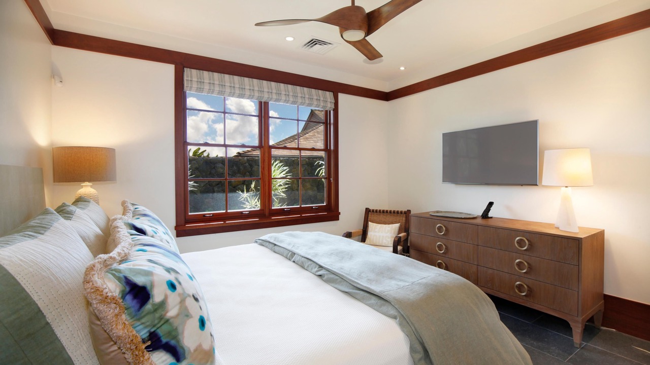 Photo of Bedroom in Poipu