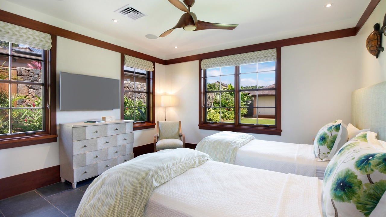 Photo of Bedroom in Poipu