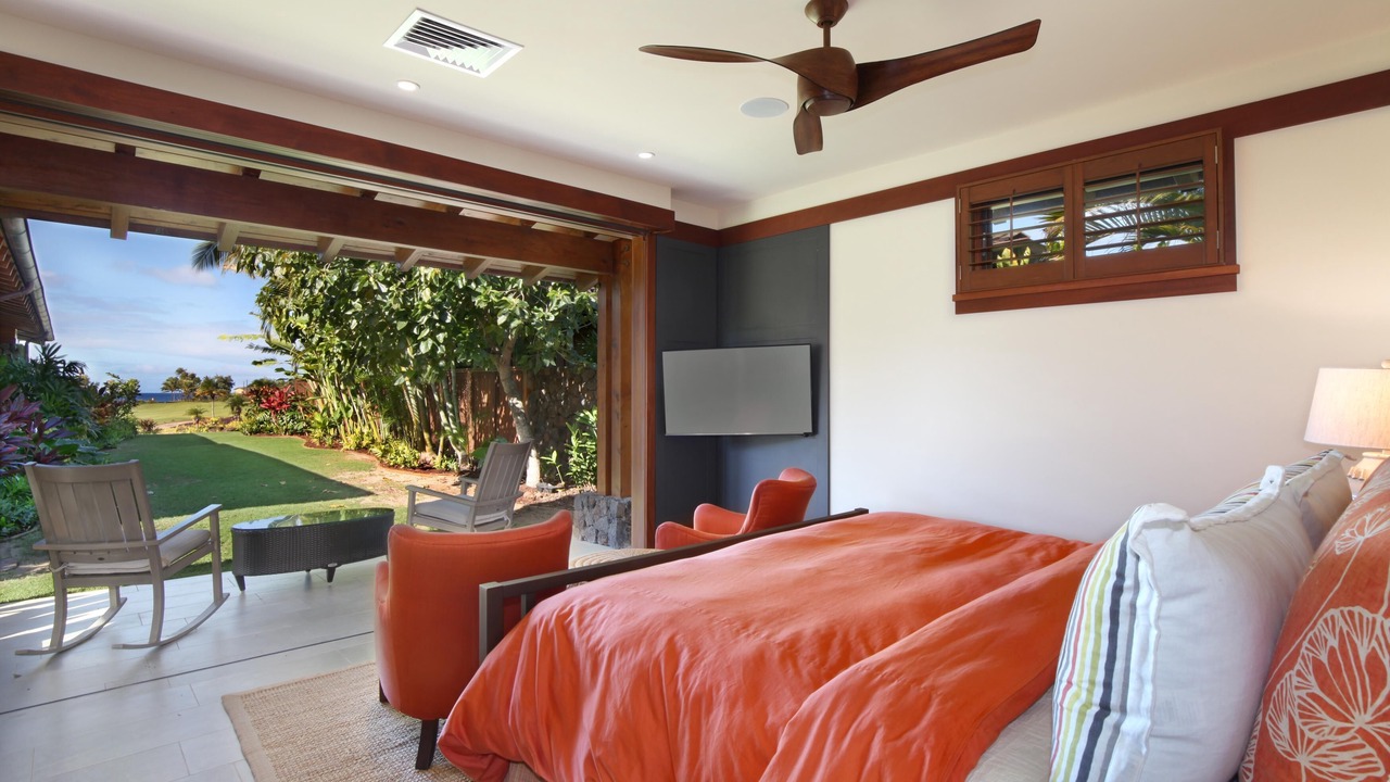Photo of Bedroom in Poipu