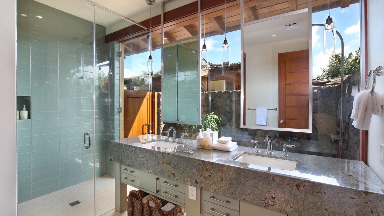 Photo of Bathroom in Poipu