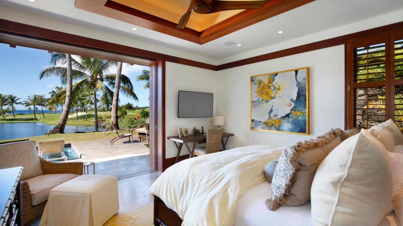 Photo of Bedroom in Poipu