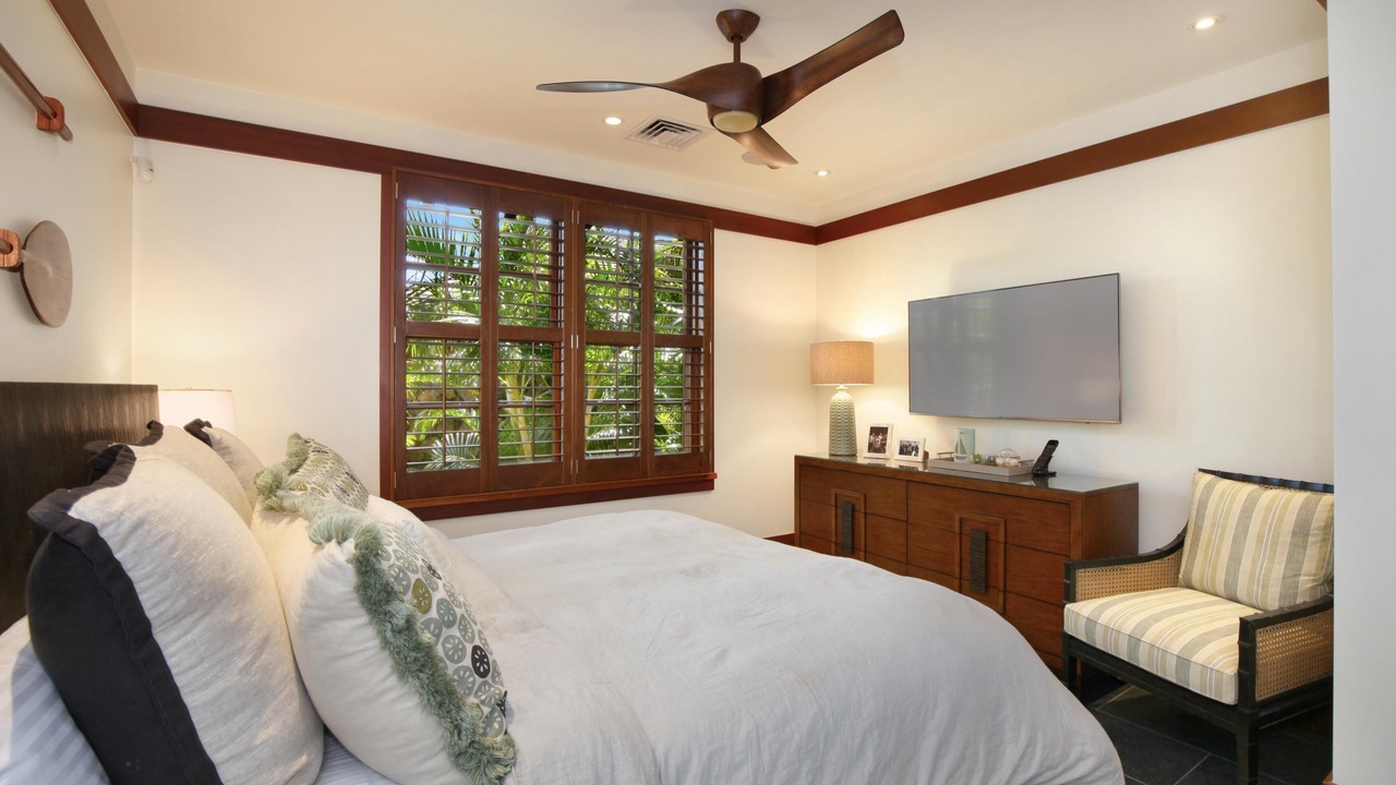 Photo of Bedroom in Poipu