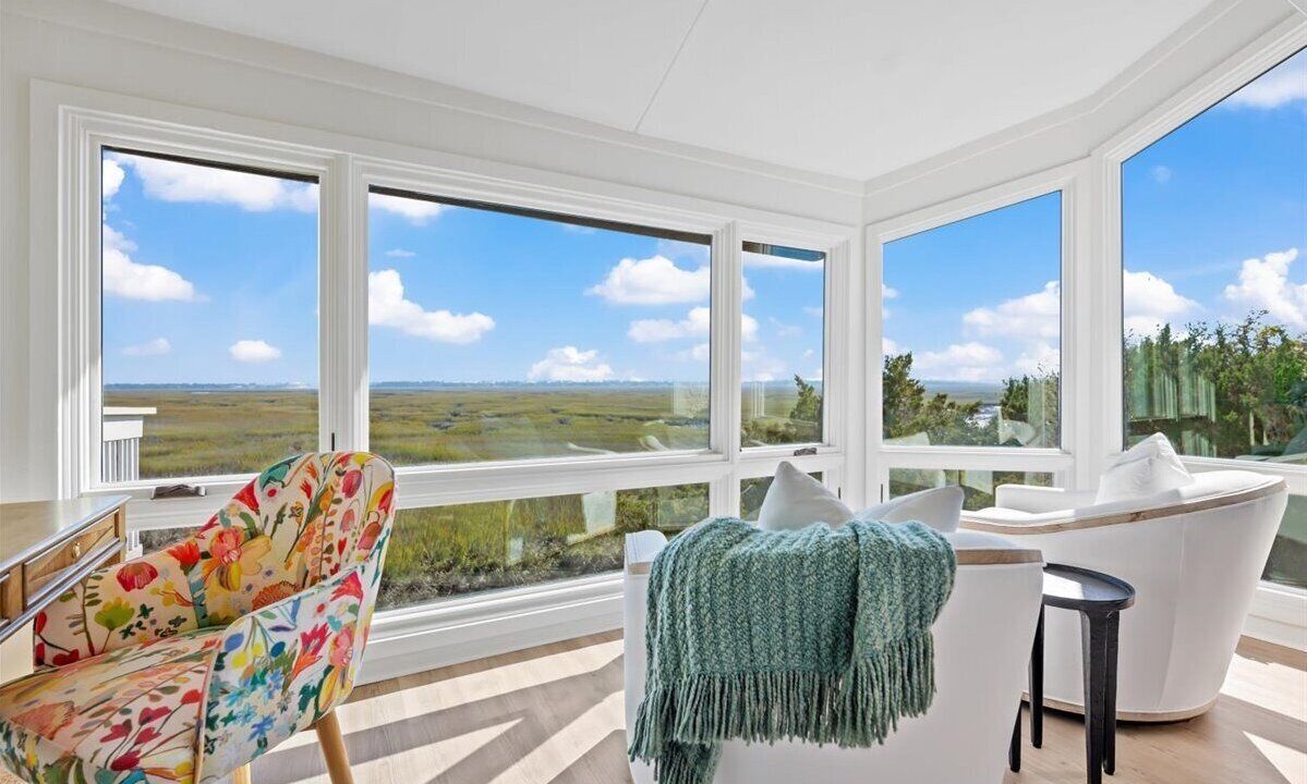 Photo of Livingroom in St. Simons Island
