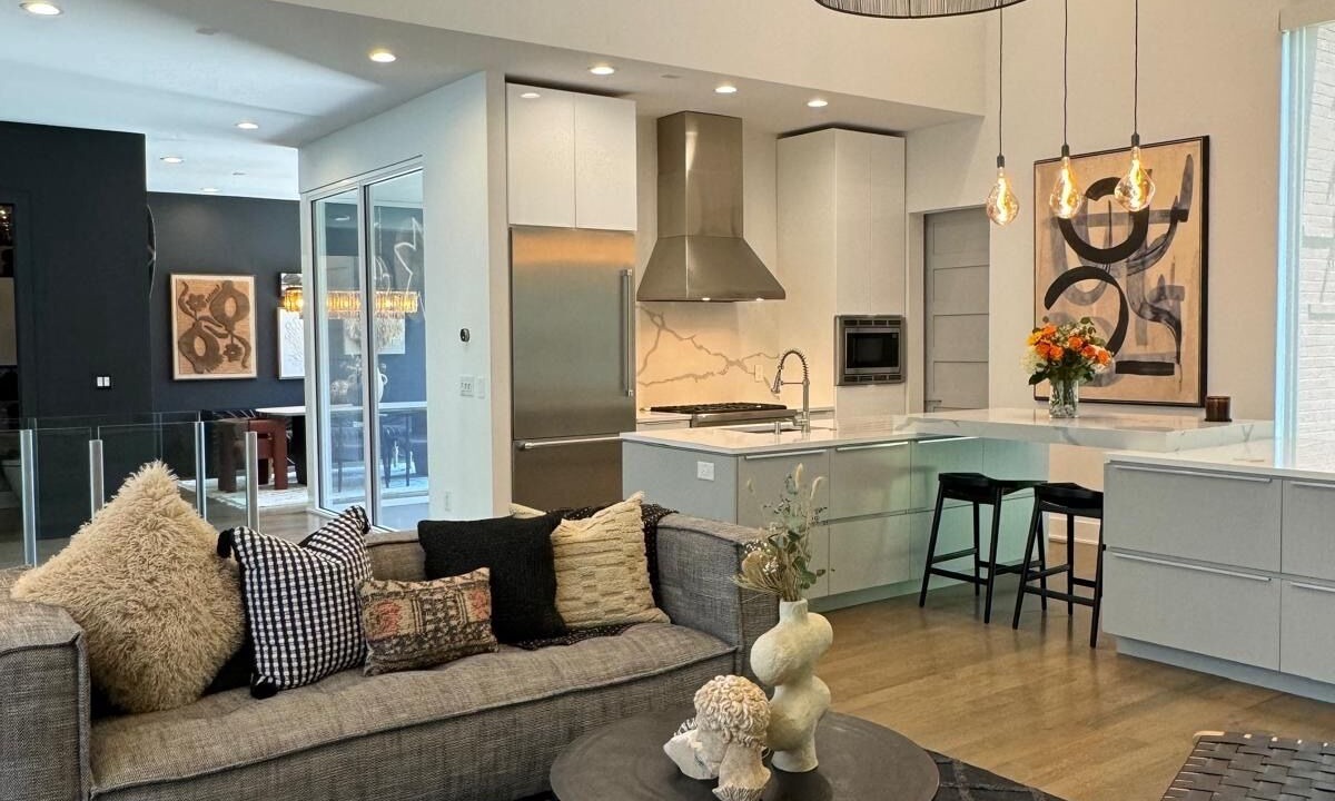 Photo of Livingroom in Lavista Park