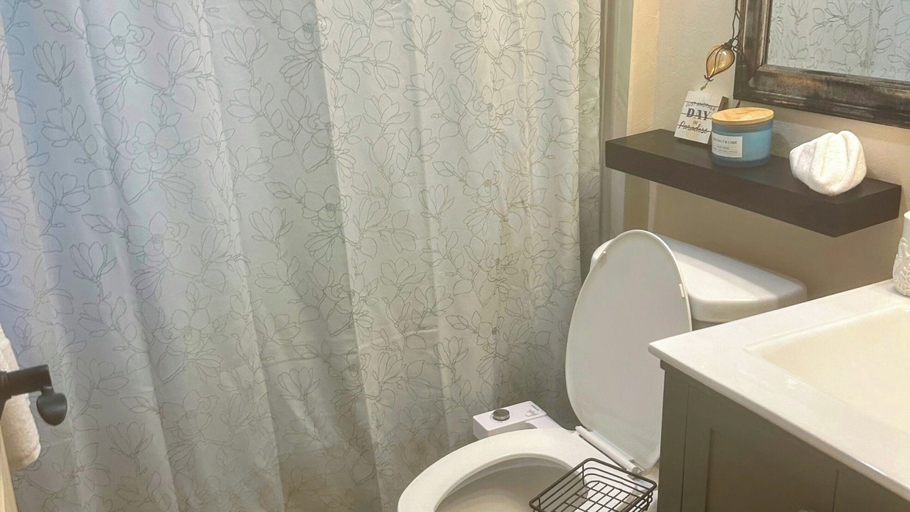 Photo of Bathroom in Lihue