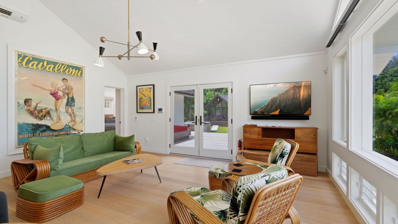 Photo of Livingroom in Kilauea