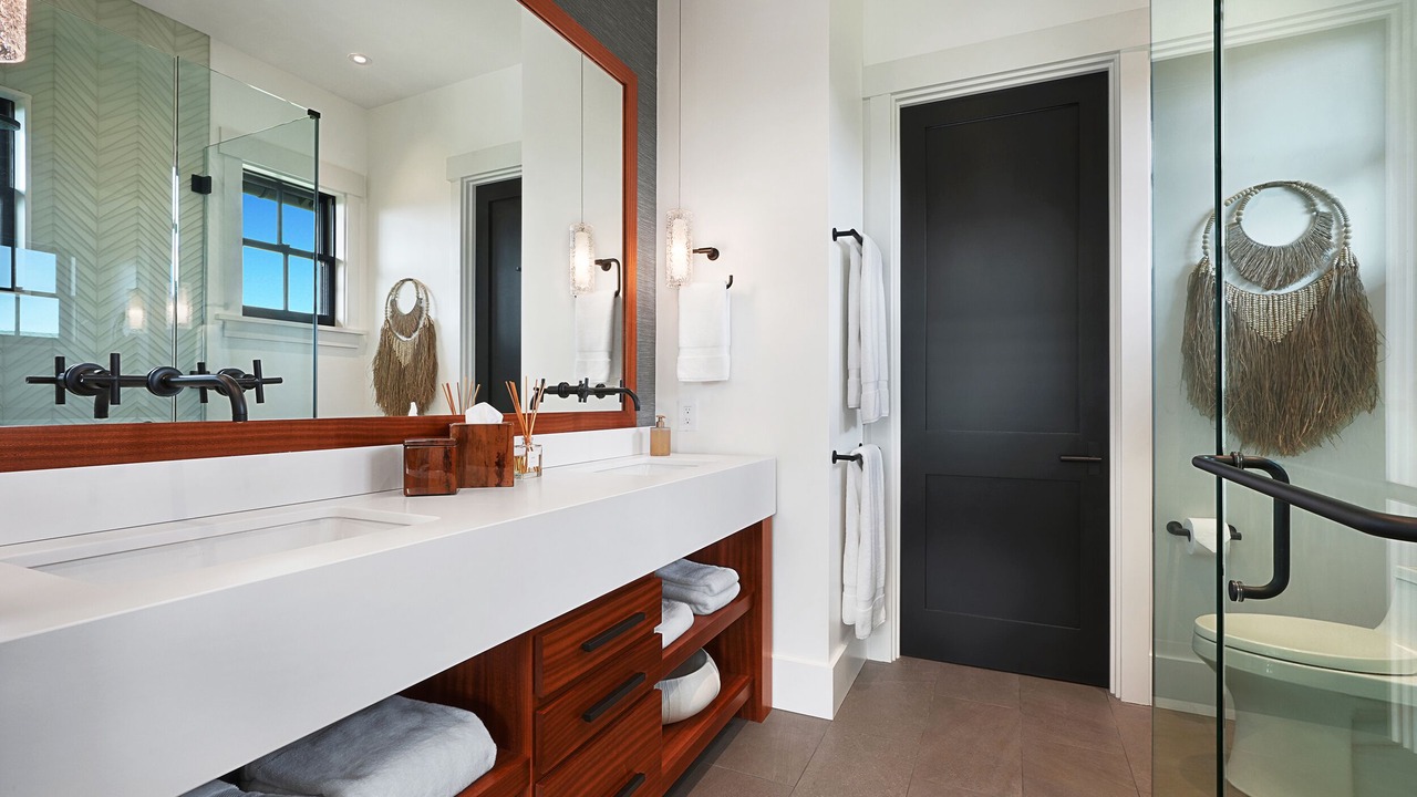Photo of Bathroom in Poipu