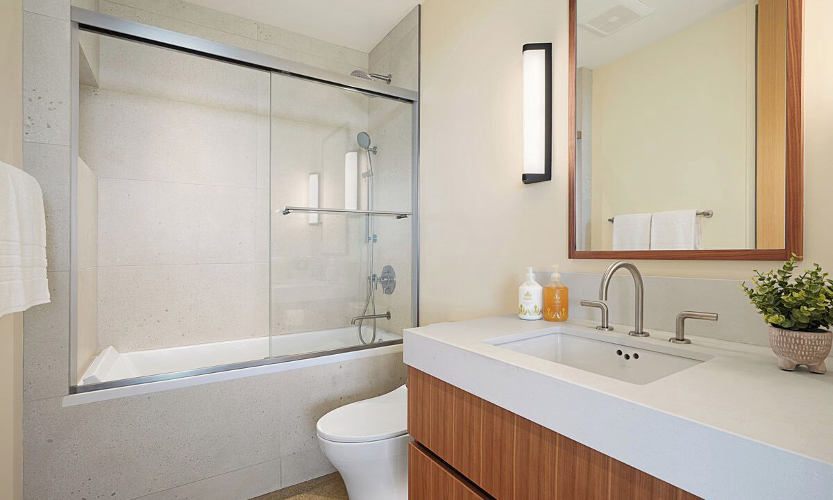 Photo of Bathroom in Poipu