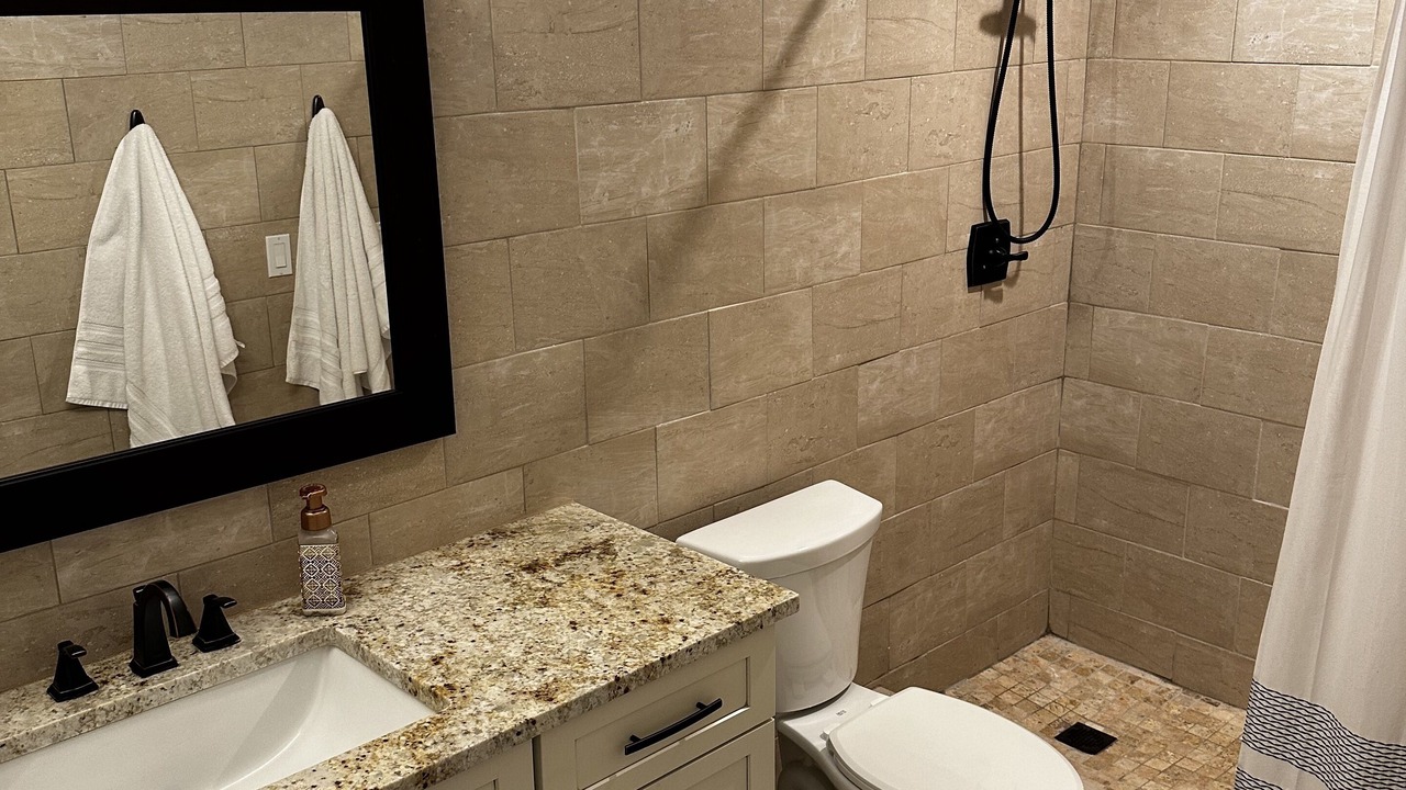 Photo of Bathroom in Saint Simons Island