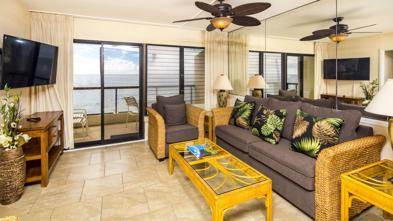 Photo of Livingroom in Poipu