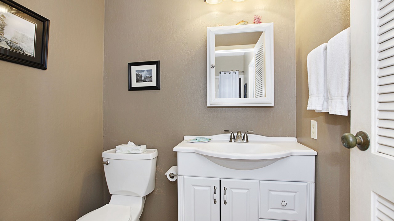 Photo of Bathroom in Lihue