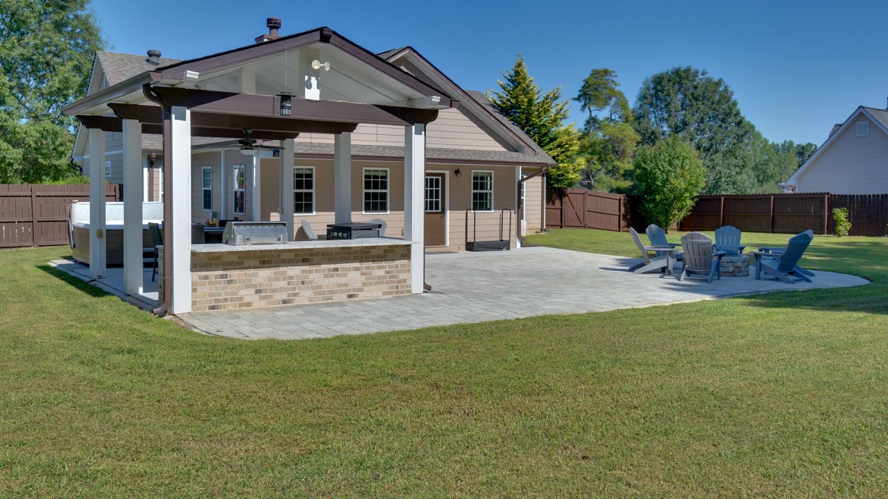 Photo of Outdoor in Winder