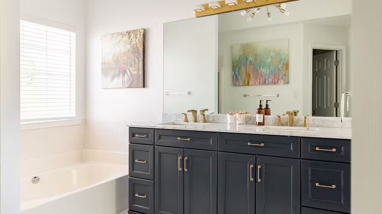 Photo of Bathroom in Lawrenceville
