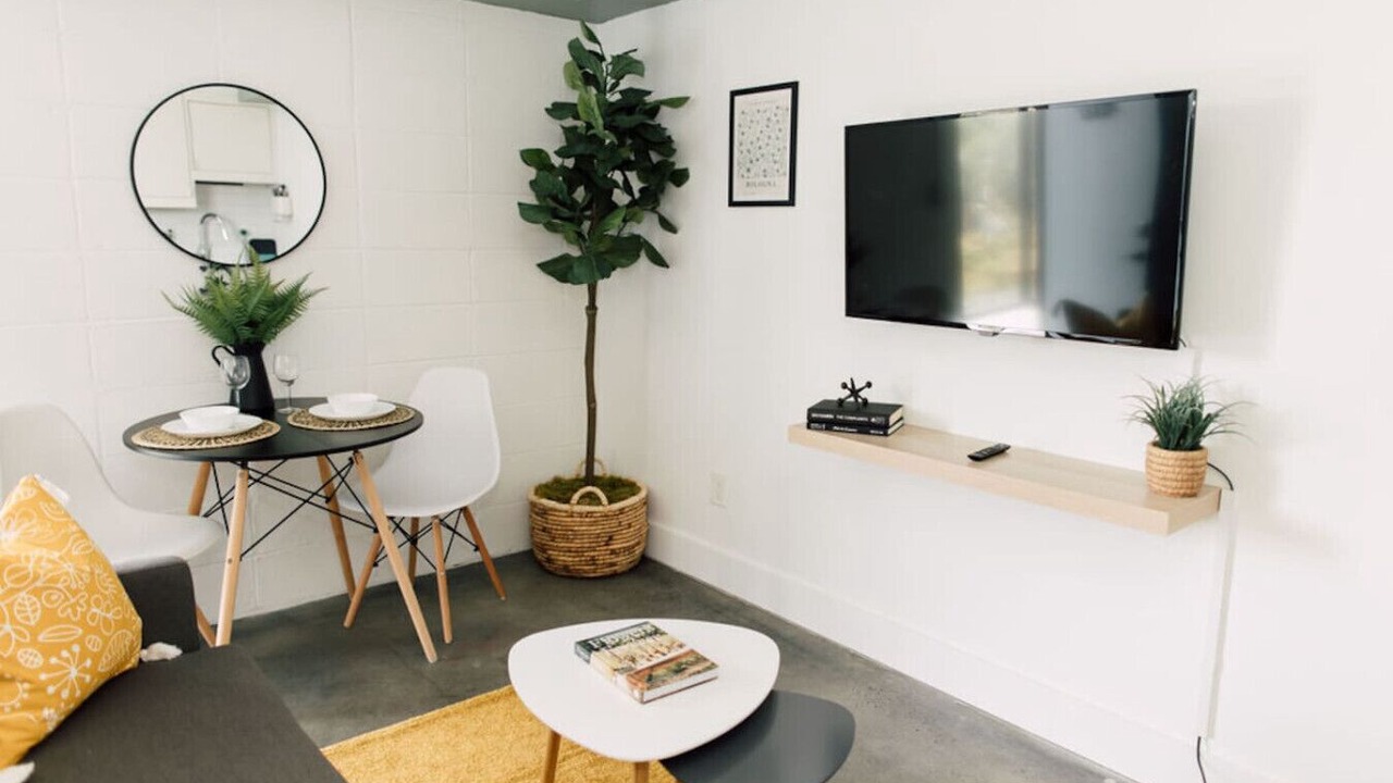 Photo of Livingroom in Virginia Highland