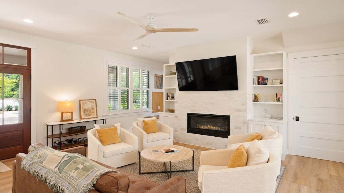 Photo of Livingroom in East Beach