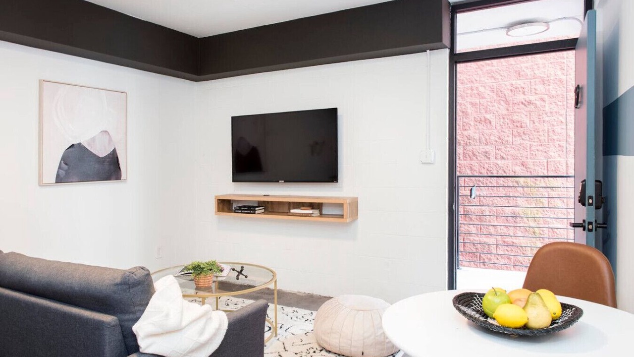 Photo of Livingroom in Virginia Highland