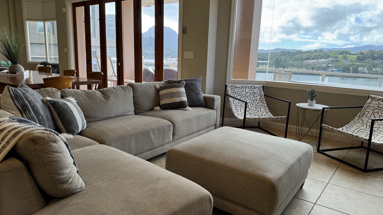 Photo of Livingroom in Lihue