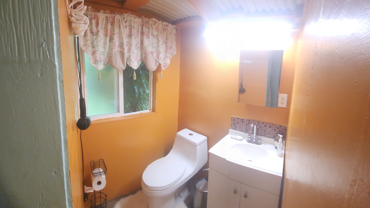 Photo of Bathroom in Keaau