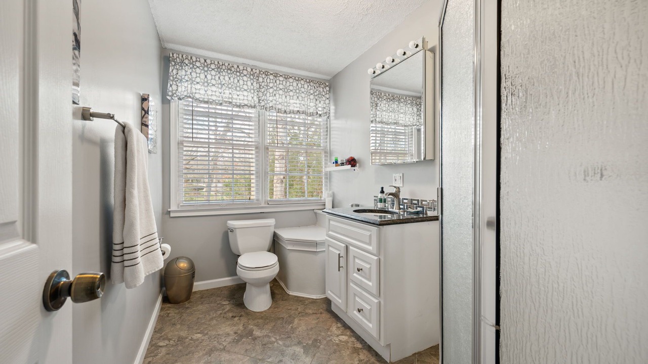 Photo of Bathroom in Roswell