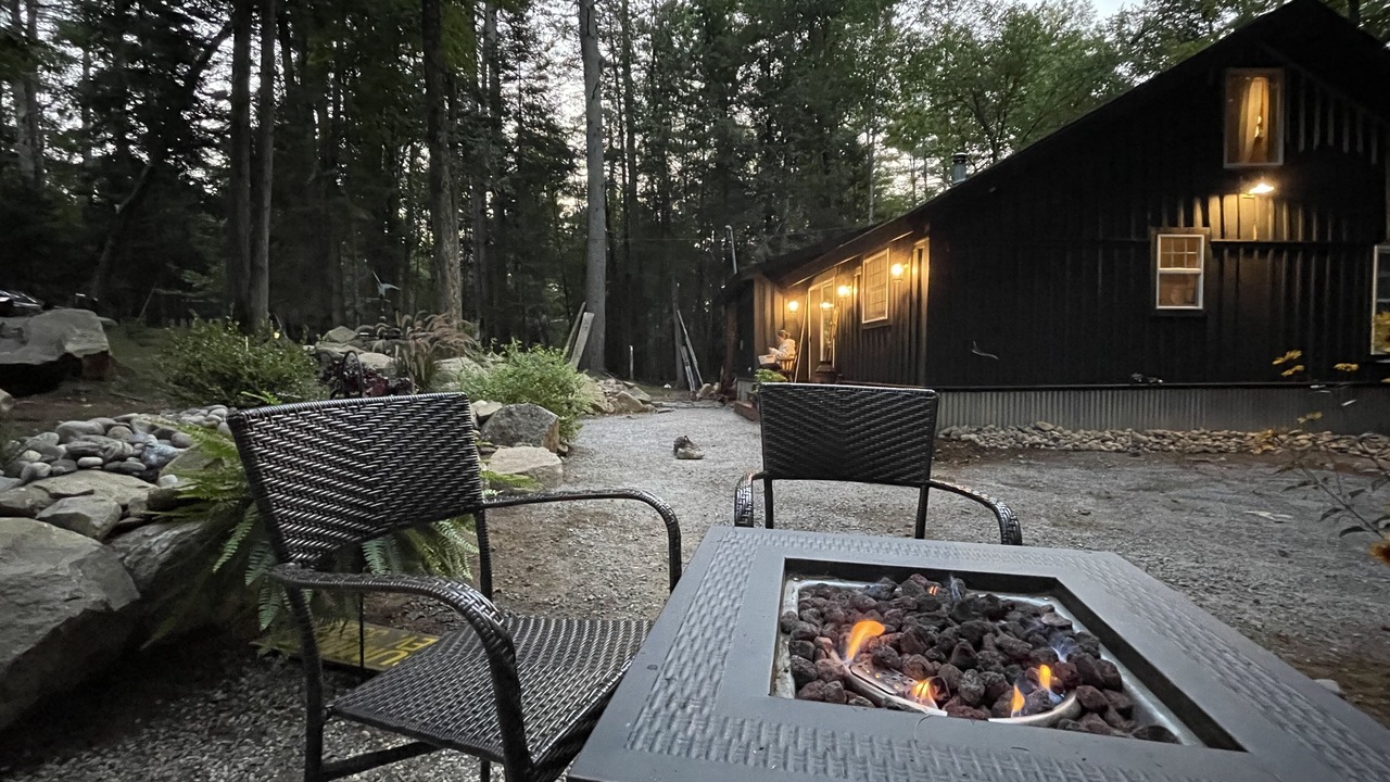 Photo of Patio Balcony in Adirondack