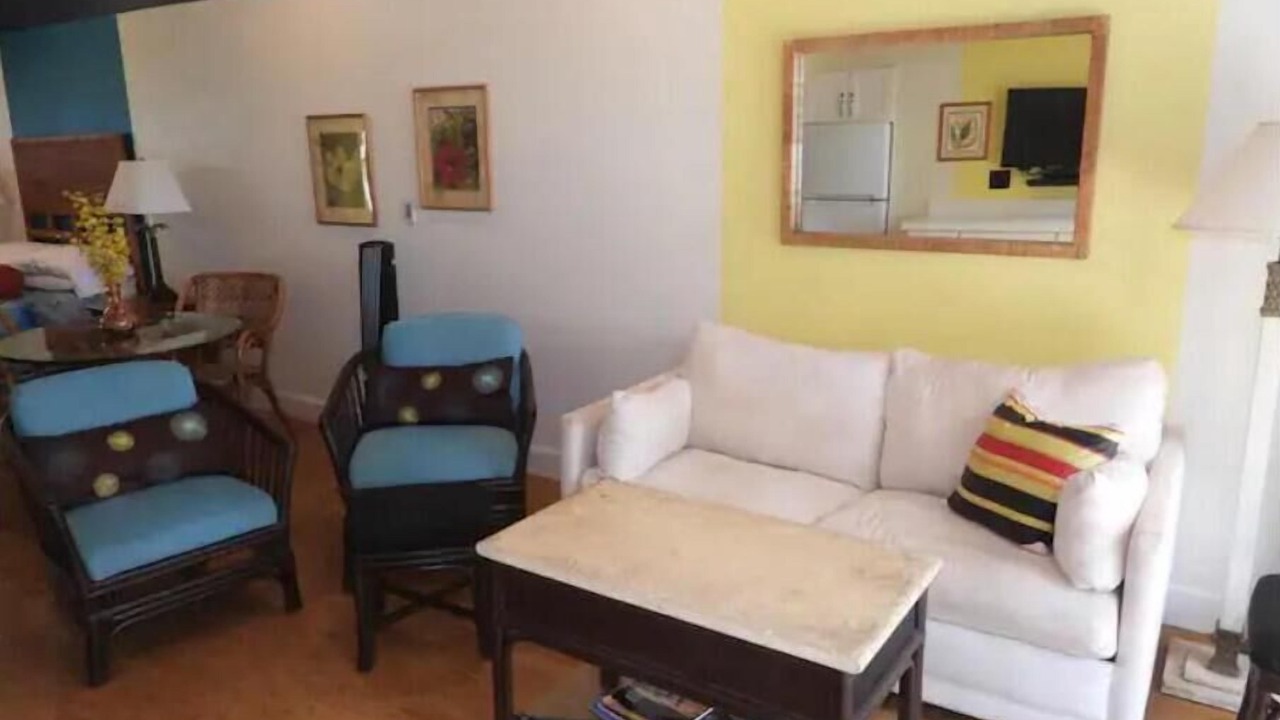 Photo of Livingroom in Queen Emmas Bluffs