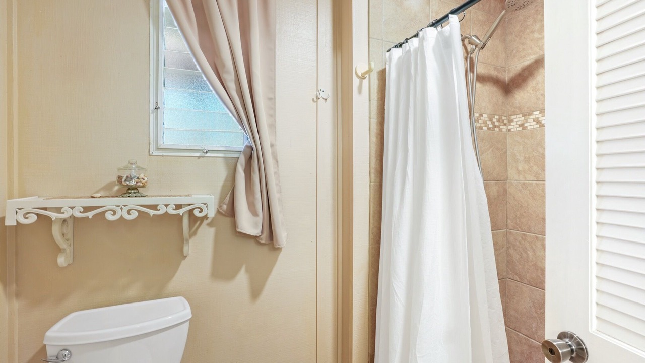 Photo of Bathroom in Queen Emmas Bluffs