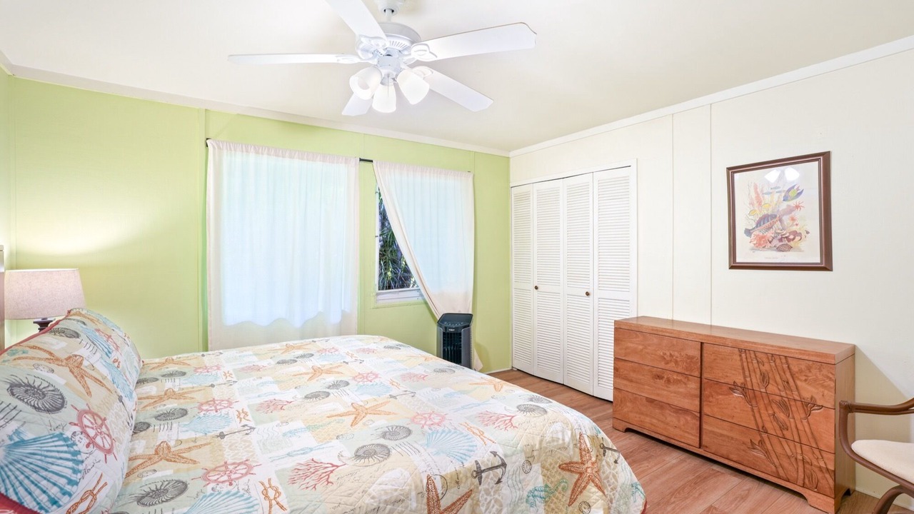 Photo of Bedroom in Queen Emmas Bluffs